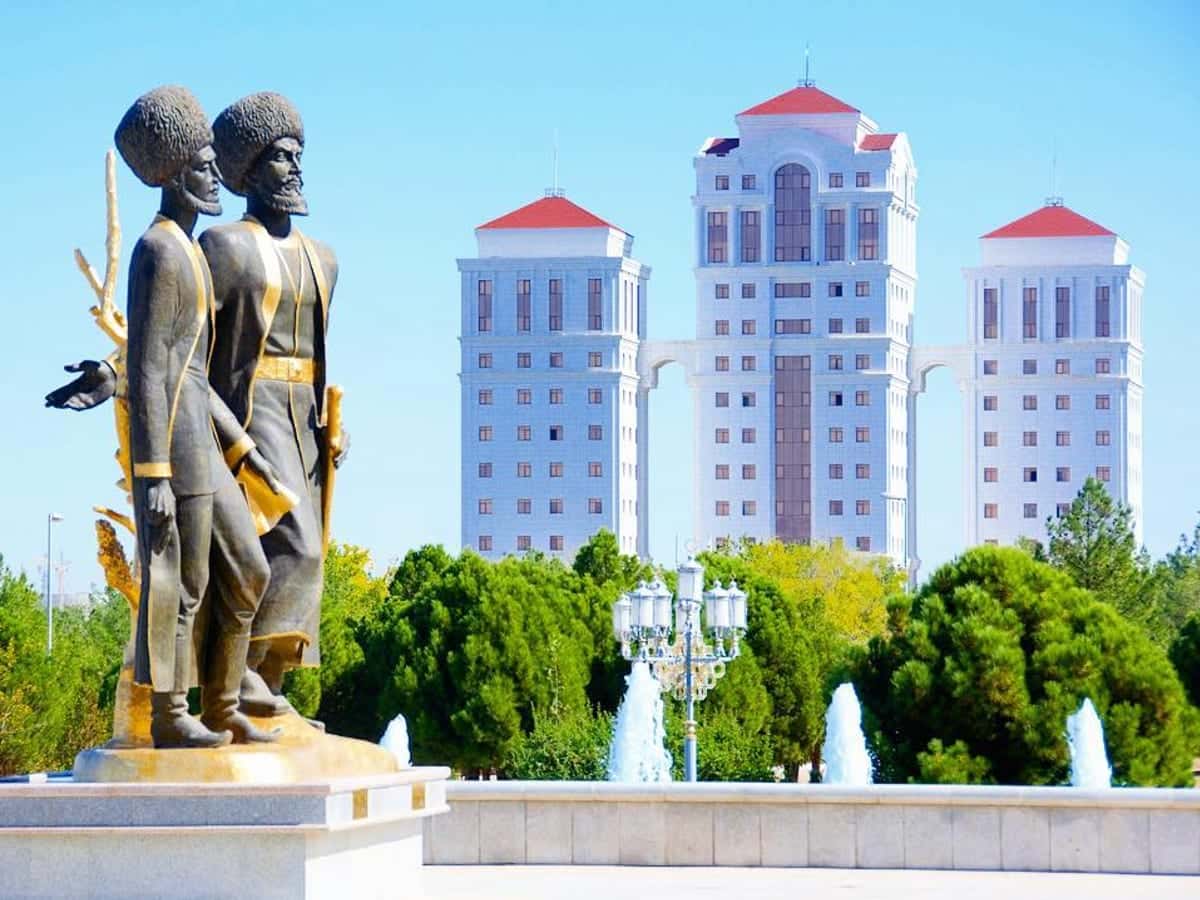 Turkmenistan Highlights Tour