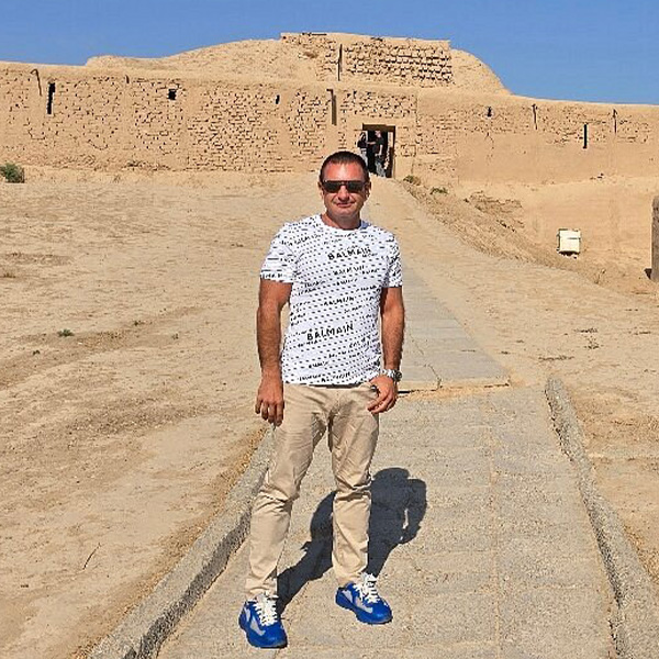 Belet Travel traveler on a Silk Road journey
