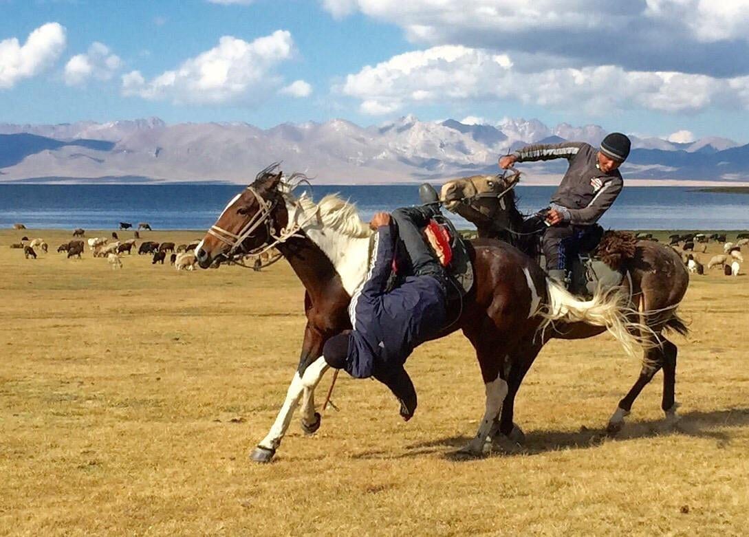 Son Kul Lake