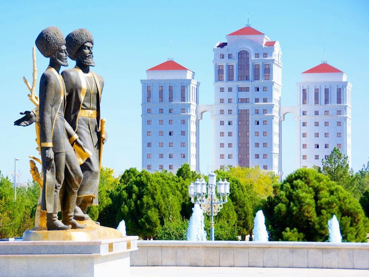 Turkmenistan Highlights Tour